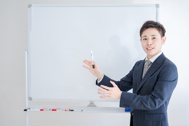 話している人