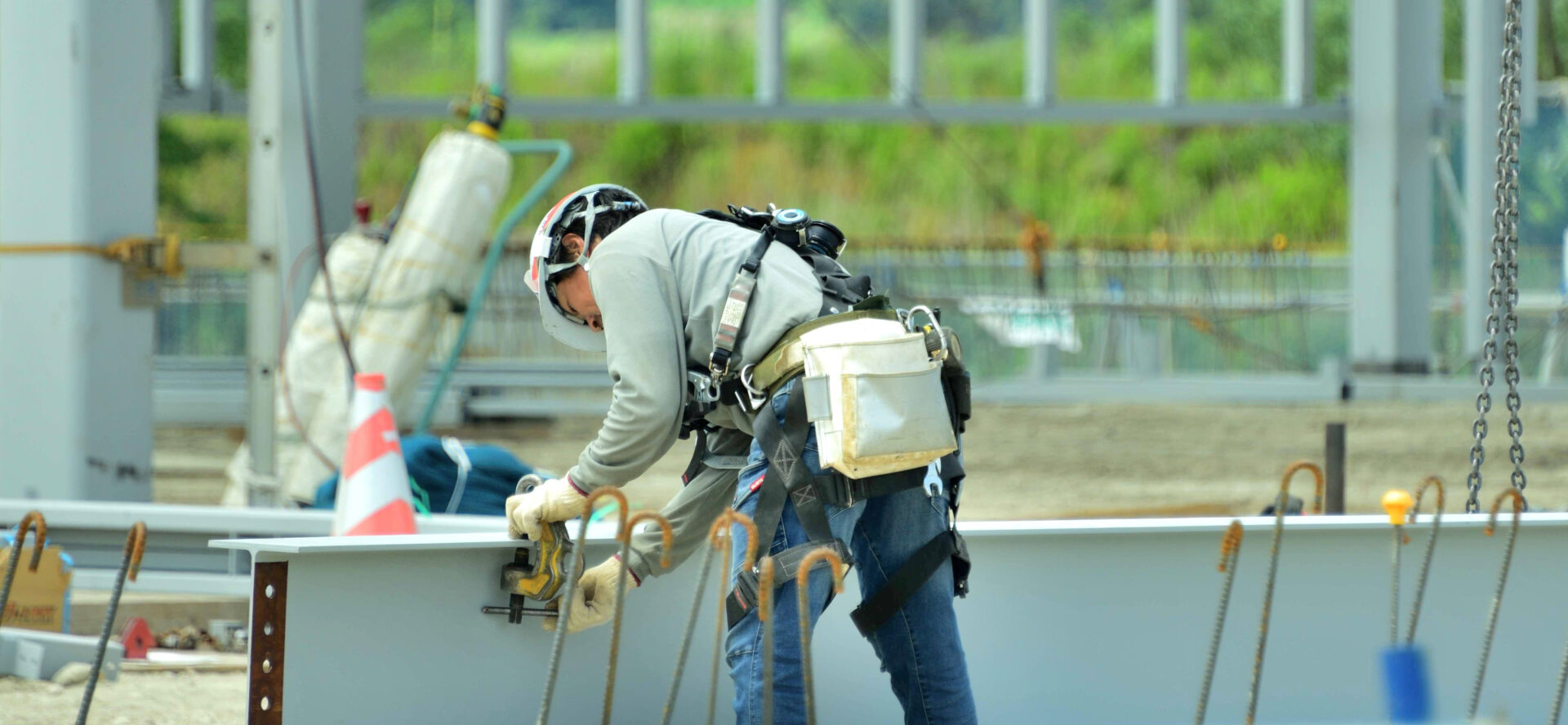 有限会社竹林工業のロゴ