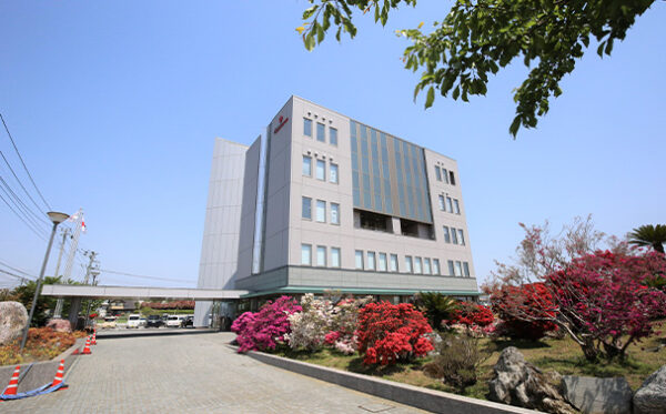 株式会社群桐産業のロゴ