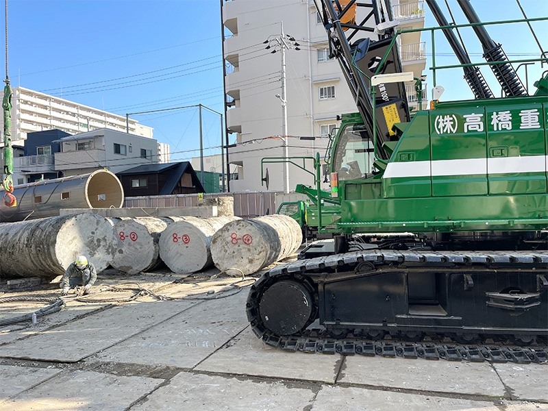 株式会社高橋重機のロゴ
