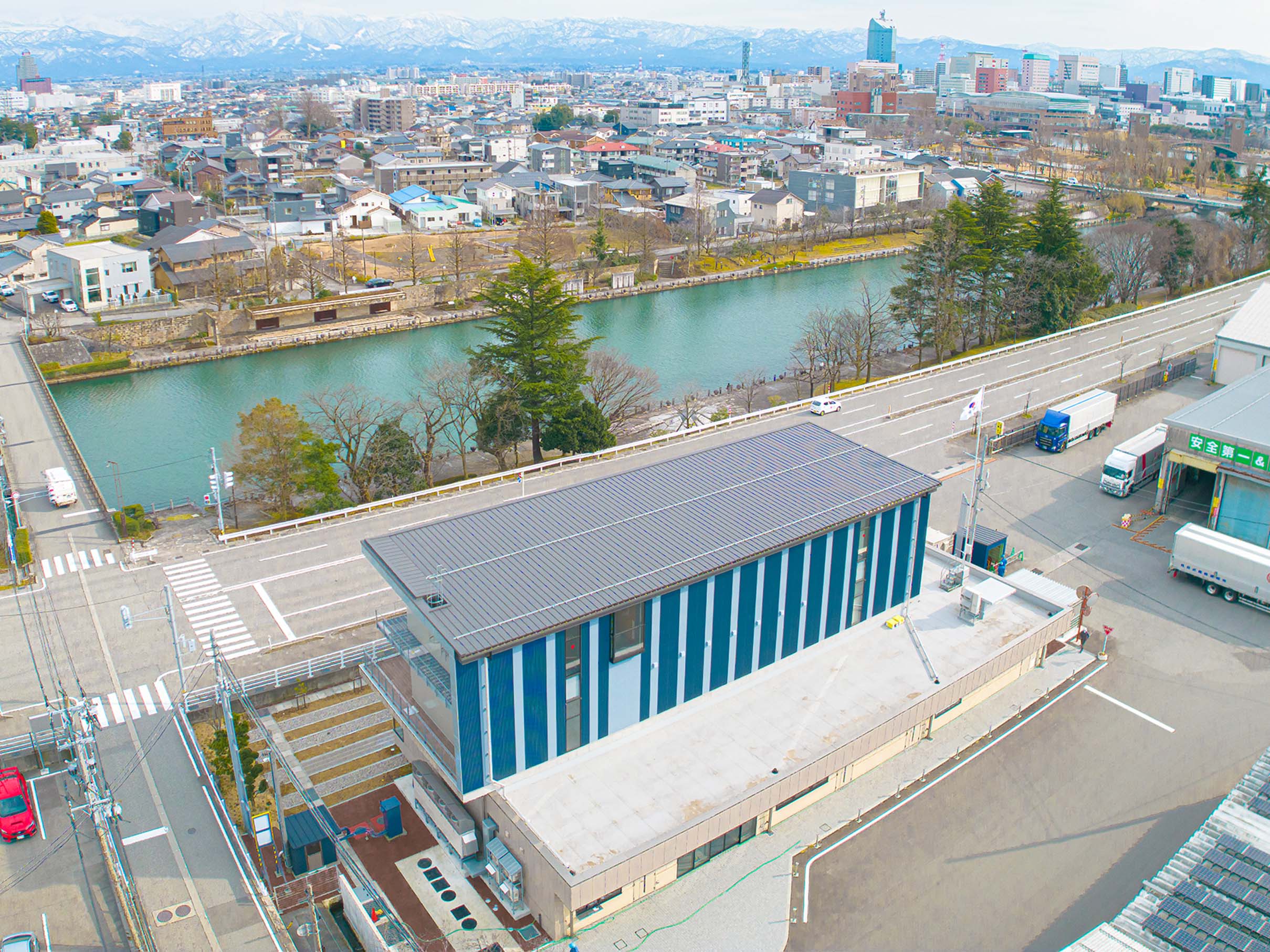 富山製紙株式会社のロゴ