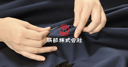 服部株式会社のロゴ