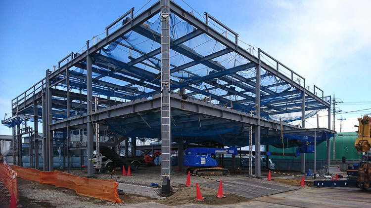 株式会社タカハシ建鉄のロゴ